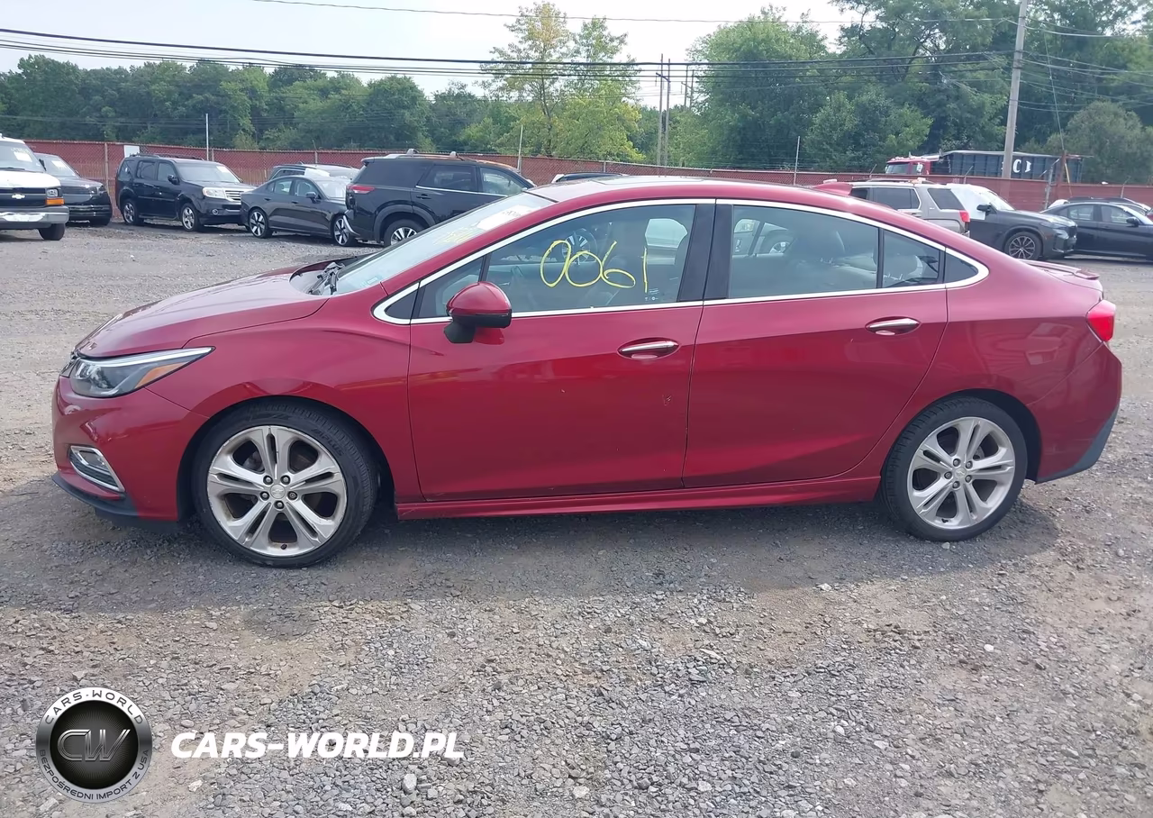 2018 Chevrolet Cruze Premier Auto VIN:1G1BF5SM2J7139505 - 14