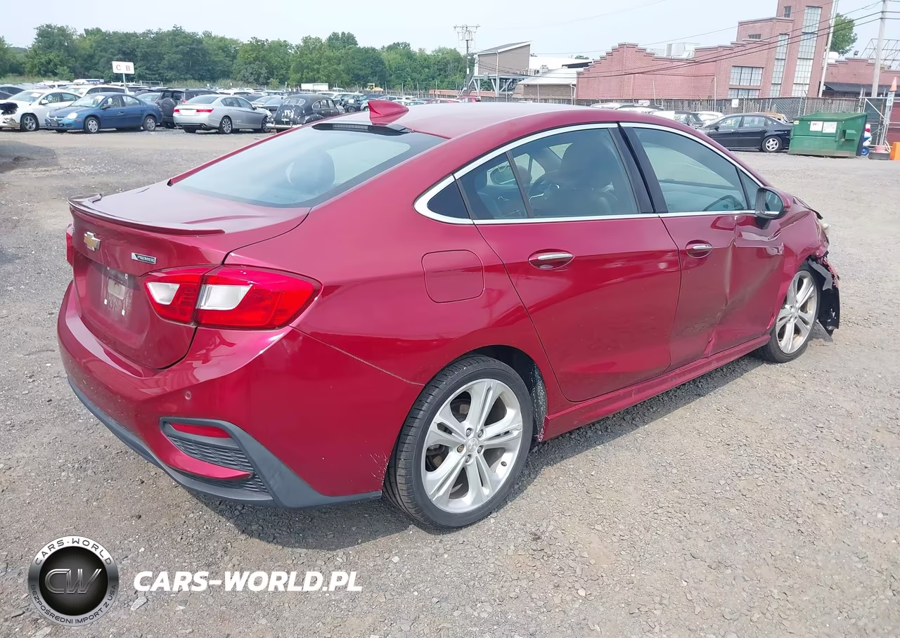 2018 Chevrolet Cruze Premier Auto VIN:1G1BF5SM2J7139505 - 4