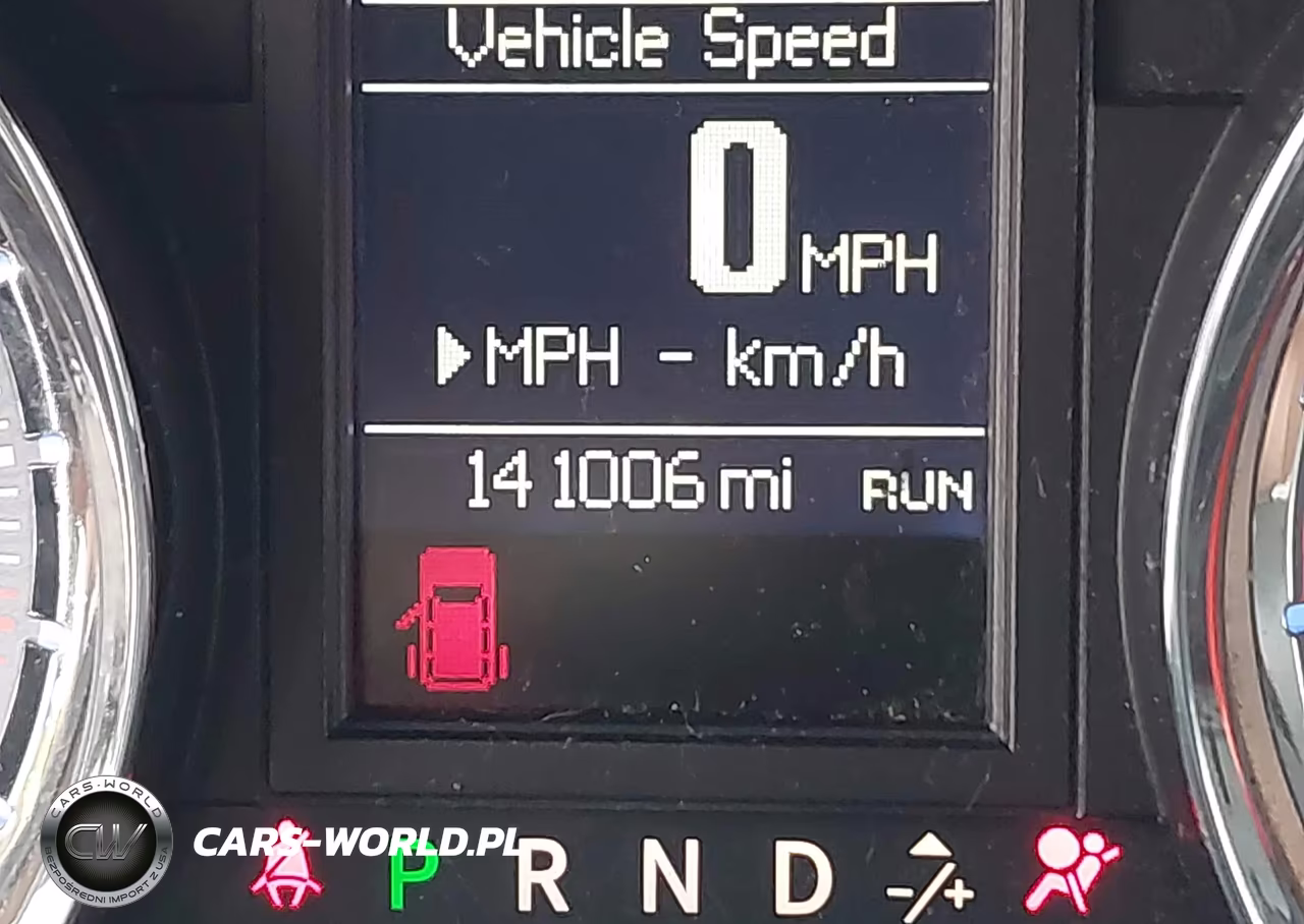 2015 Chrysler Town & Country Touring VIN:2C4RC1BG7FR619756 - 15