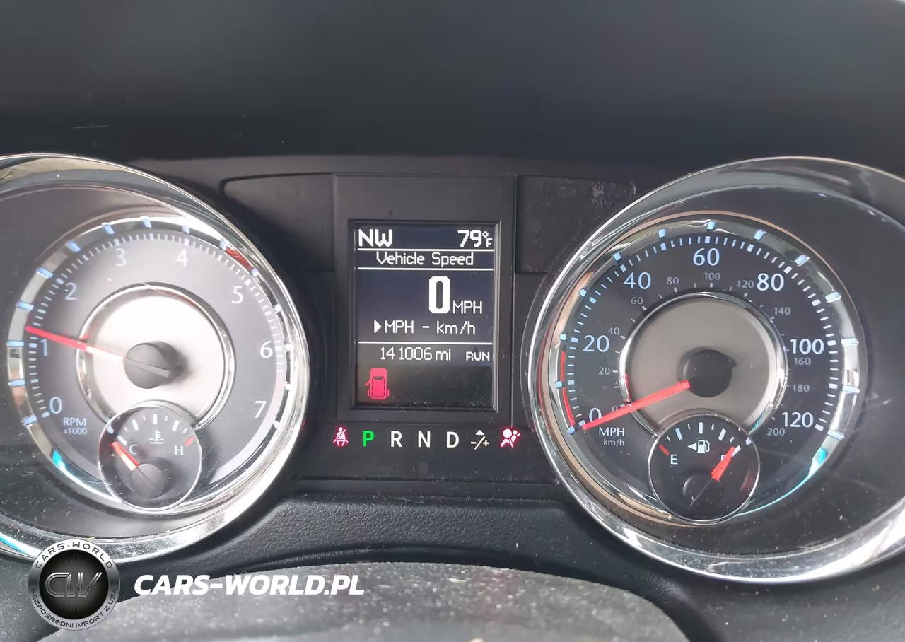 2015 Chrysler Town & Country Touring VIN:2C4RC1BG7FR619756 - 7