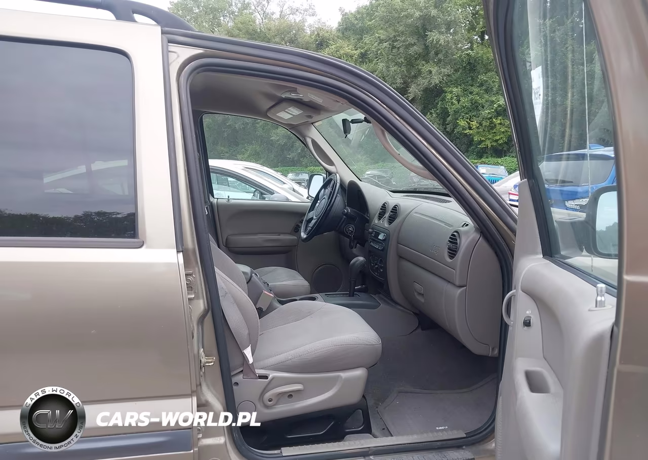 2003 Jeep Liberty VIN:1J4GL48K23W731799 - 5