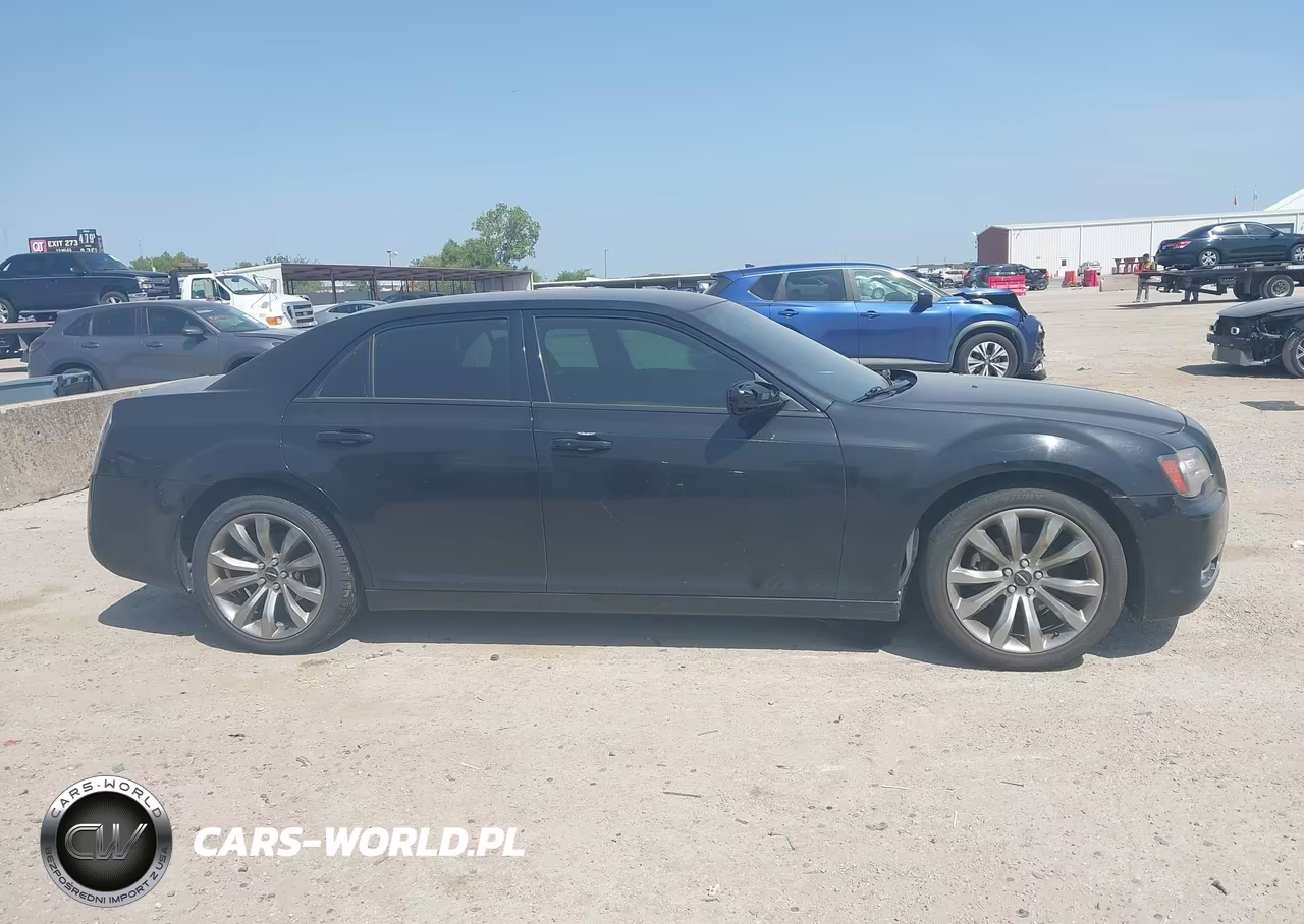 2014 Chrysler 300 300S VIN:2C3CCABG5EH373496 - 13