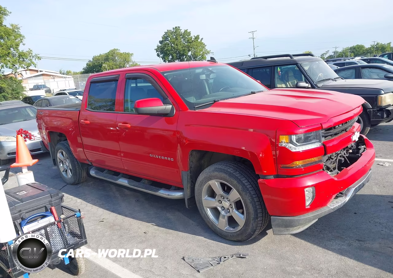 2018 Chevrolet Silverado 1500 2Lt VIN:3GCUKREC2JG330755 - 13