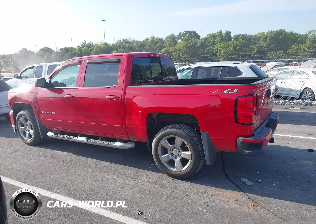 2018 Chevrolet Silverado 1500 2Lt VIN:3GCUKREC2JG330755 - 14