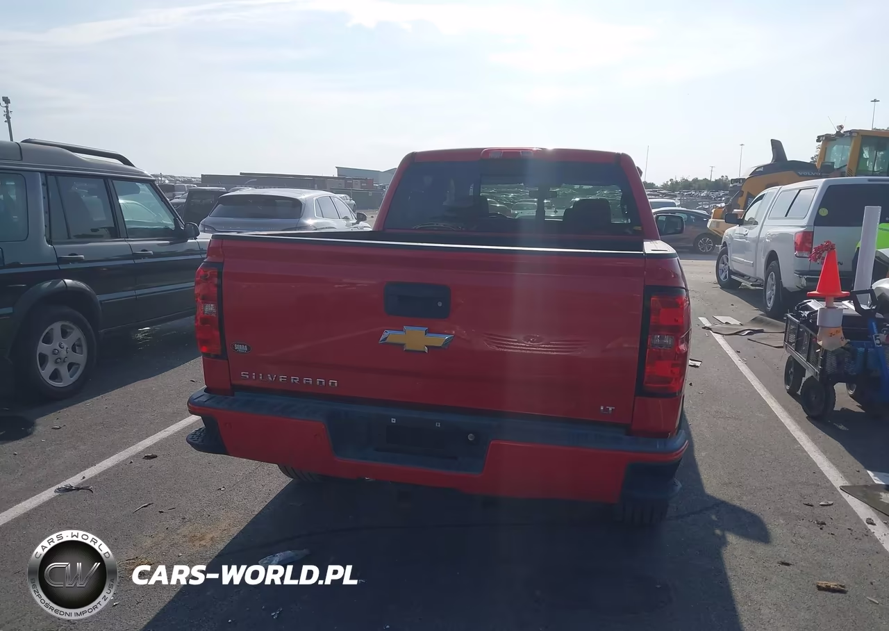 2018 Chevrolet Silverado 1500 2Lt VIN:3GCUKREC2JG330755 - 16