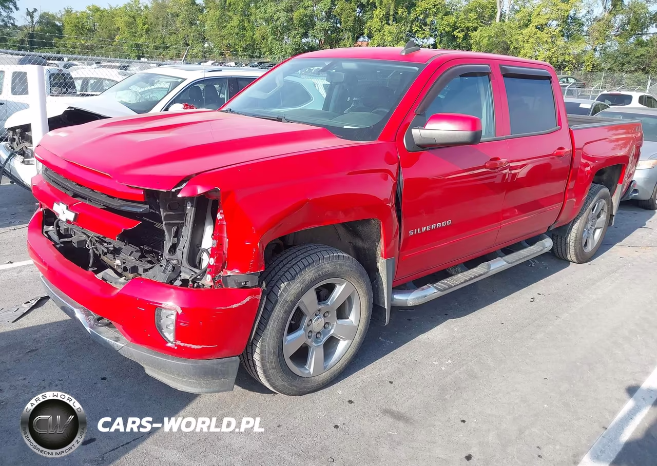 2018 Chevrolet Silverado 1500 2Lt VIN:3GCUKREC2JG330755 - 2