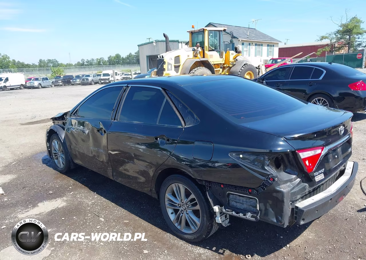 2015 Toyota Camry Se VIN:4T1BF1FK6FU108738 - 3