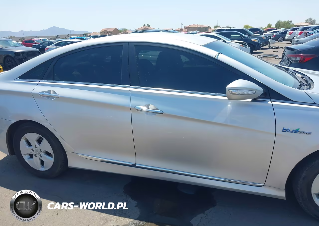 2012 Hyundai Sonata Hybrid VIN:KMHEC4A46CA047047 - 13
