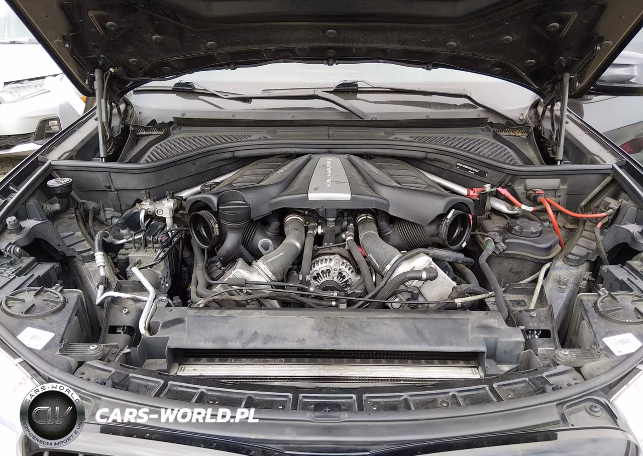 2014 BMW X5 xDrive50I VIN:5UXKR6C53E0C02624 - 10