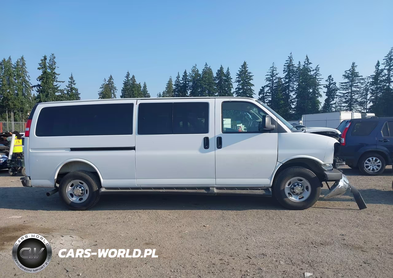 2025 Chevrolet Express Passenger Rwd 3500 Extended Wheelbase Lt VIN:1GAZGPFP4S1257796 - 14