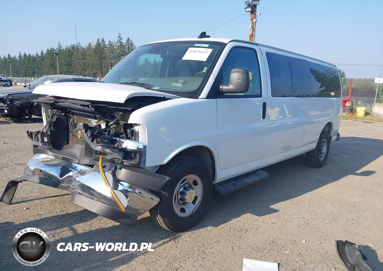2025 Chevrolet Express Passenger Rwd 3500 Extended Wheelbase Lt VIN:1GAZGPFP4S1257796 - 2