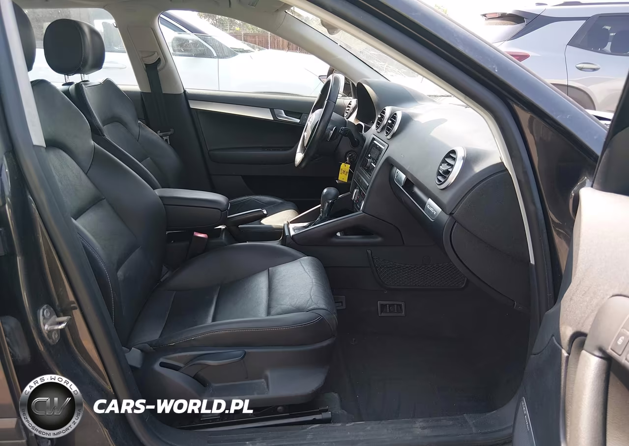 2010 Audi A3 2.0T Premium VIN:WAUMFAFM1AA035008 - 5