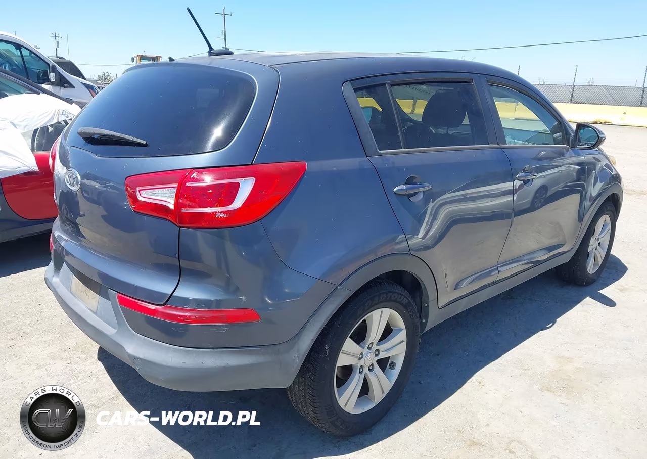 2012 Kia Sportage Lx VIN:KNDPB3A28C7332905 - 4