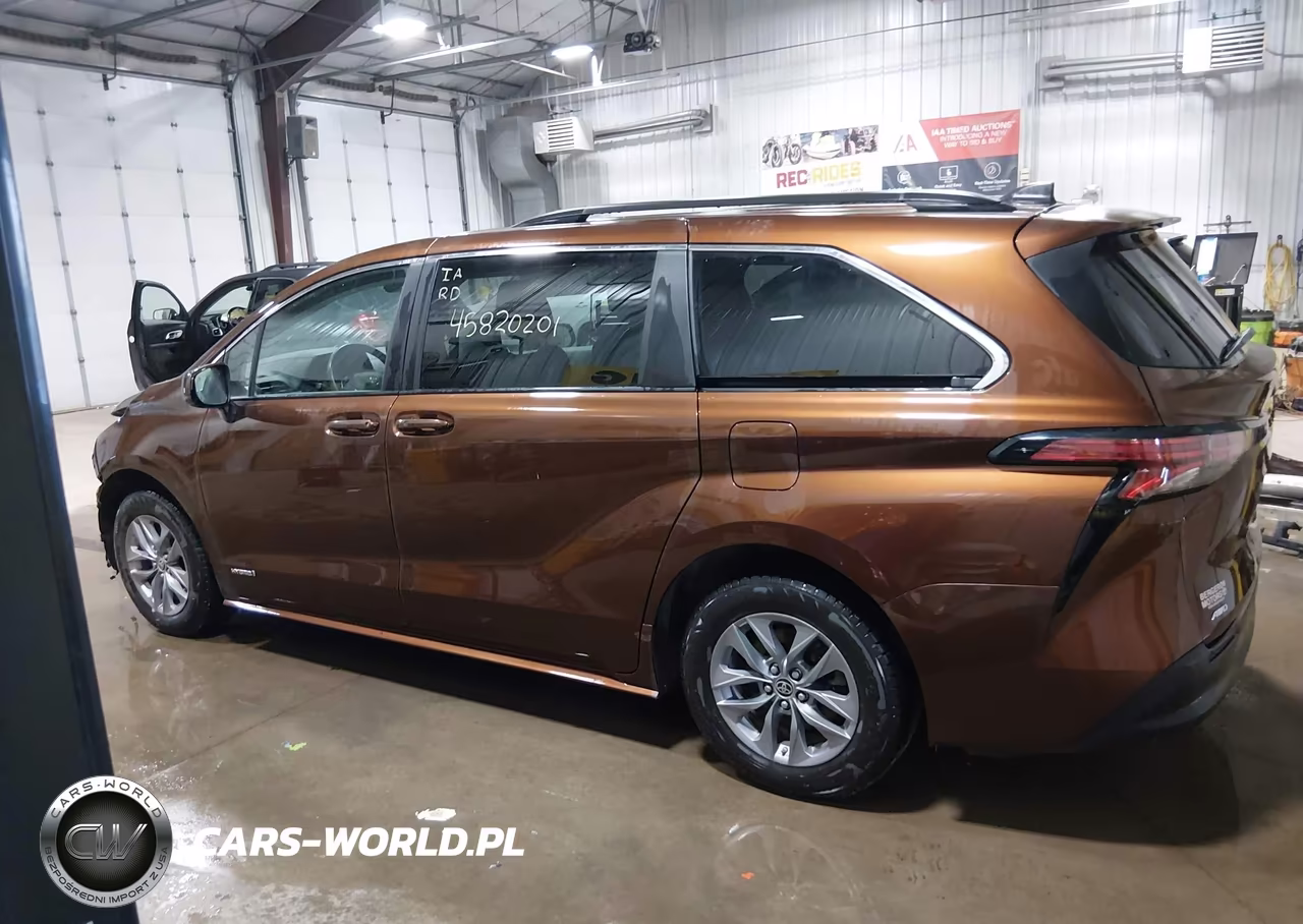 2021 Toyota Sienna Le VIN:5TDKSKFC1MS038677 - 15