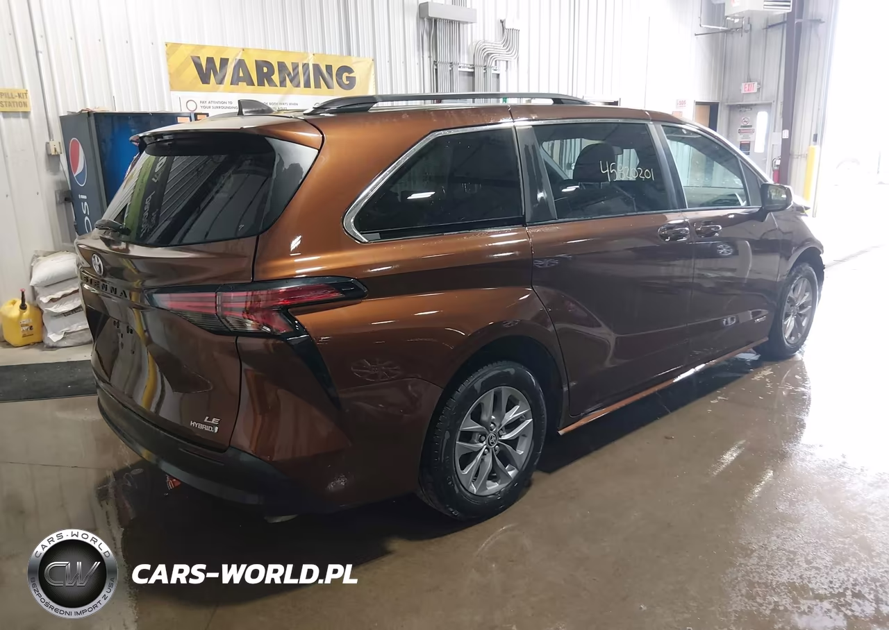 2021 Toyota Sienna Le VIN:5TDKSKFC1MS038677 - 4
