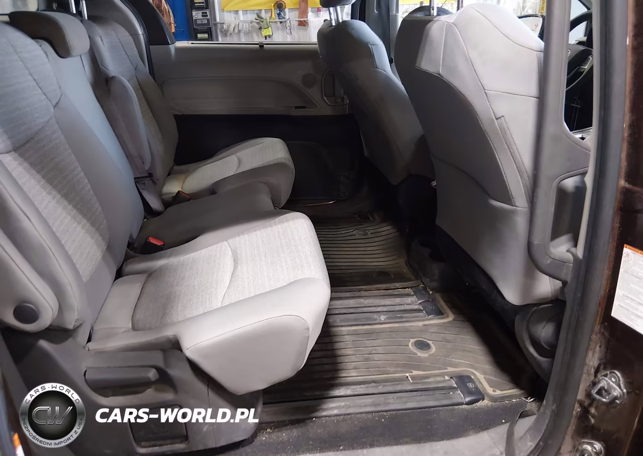 2021 Toyota Sienna Le VIN:5TDKSKFC1MS038677 - 8