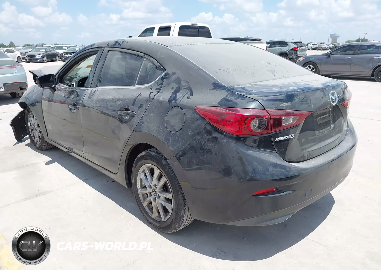 2018 Mazda Mazda3 Sport VIN:3MZBN1U74JM228599 - 3