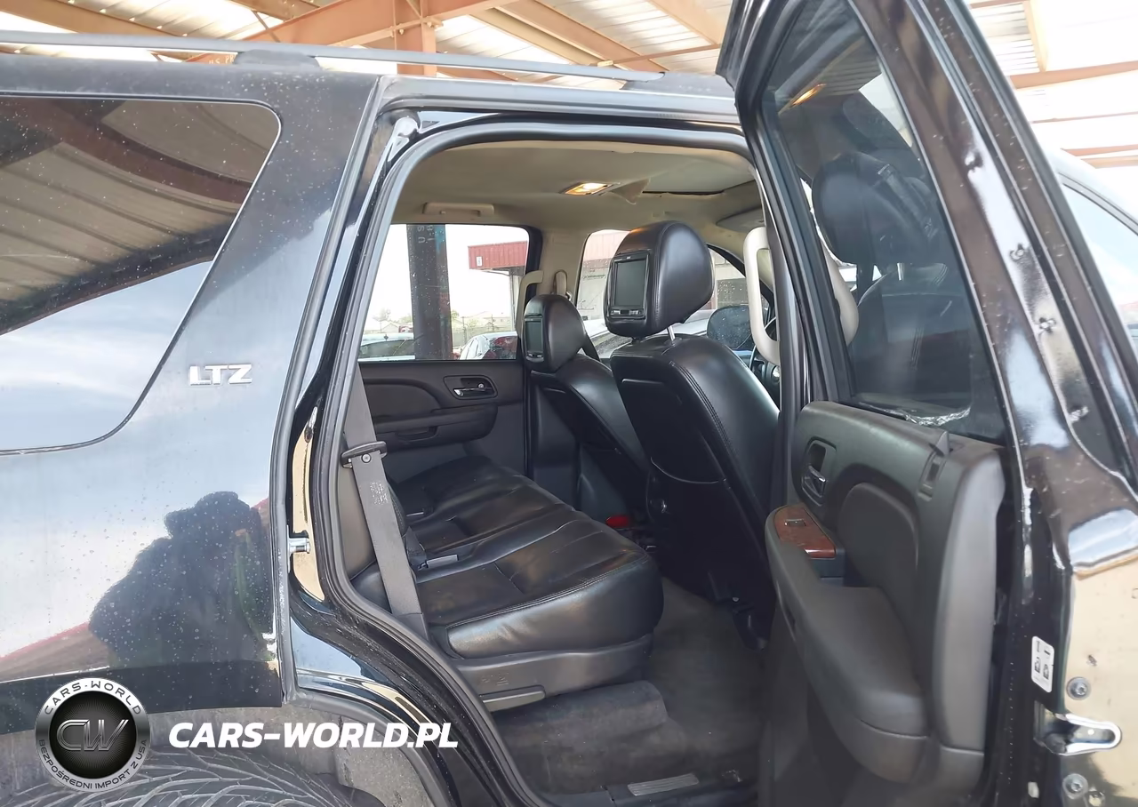 2007 Chevrolet Tahoe Ltz VIN:1GNFK13077R138024 - 8