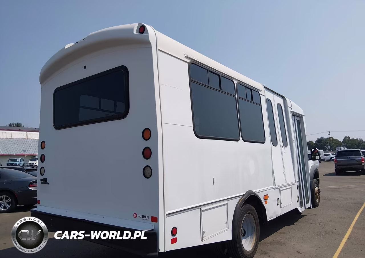2017 Ford F-450 Chassis Xl VIN:1FDAF4GT6HEF01043 - 4