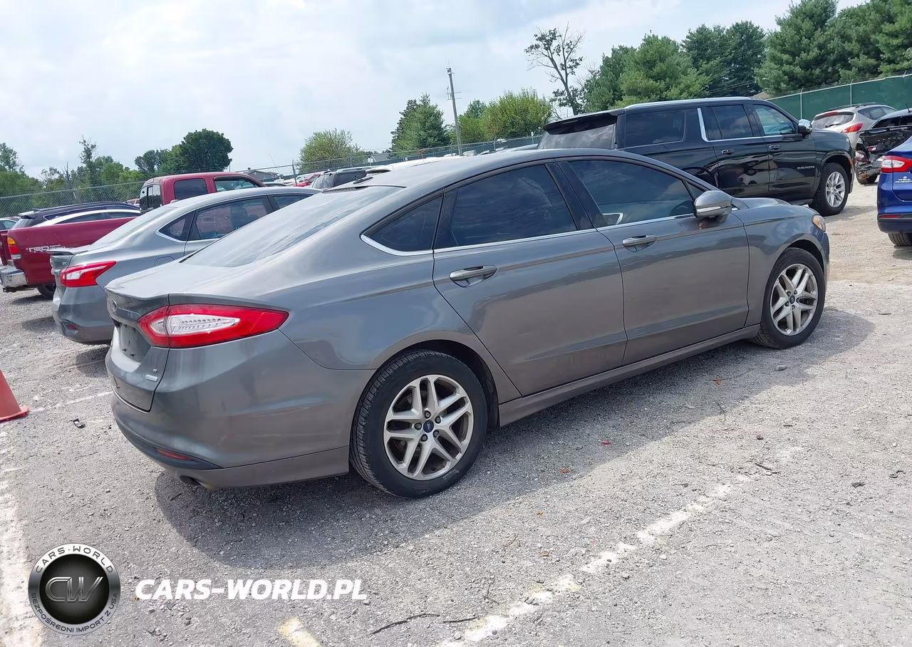 2013 Ford Fusion Se VIN:3FA6P0HR6DR232851 - 4