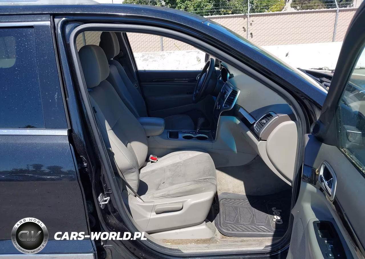 2011 Jeep Grand Cherokee Laredo VIN:1J4RS4GGXBC643771 - 5
