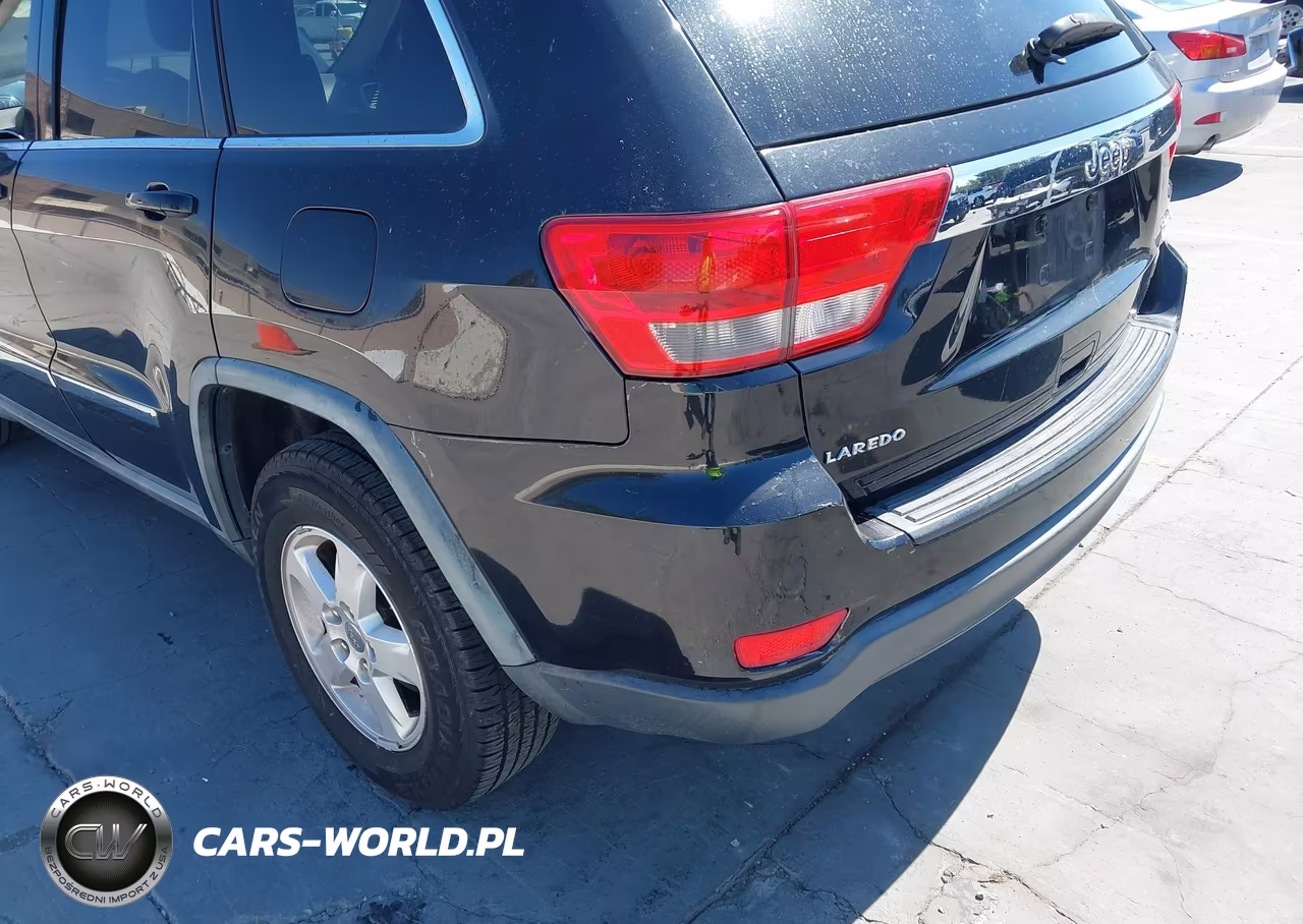 2011 Jeep Grand Cherokee Laredo VIN:1J4RS4GGXBC643771 - 6
