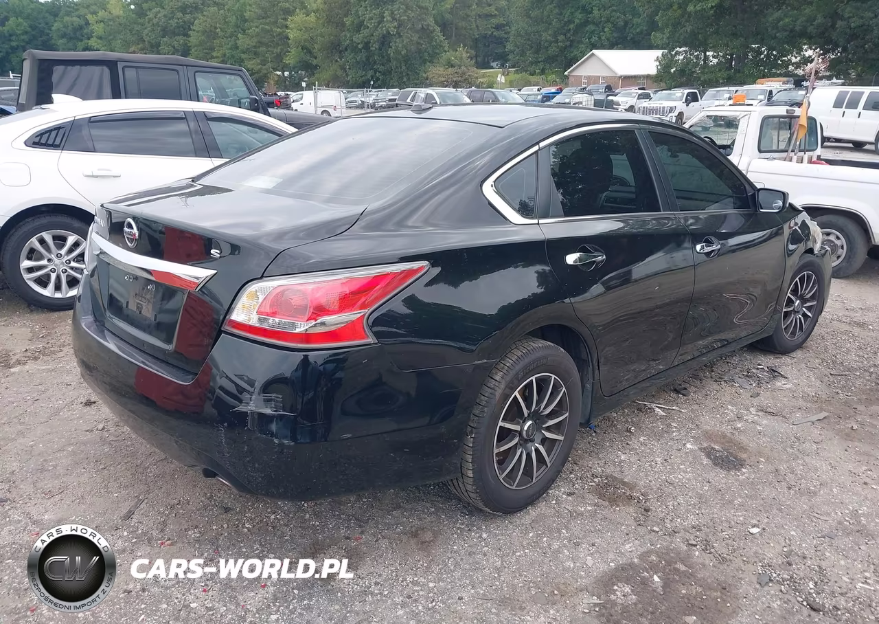 2015 Nissan Altima 2.5 S VIN:1N4AL3AP8FN333637 - 18