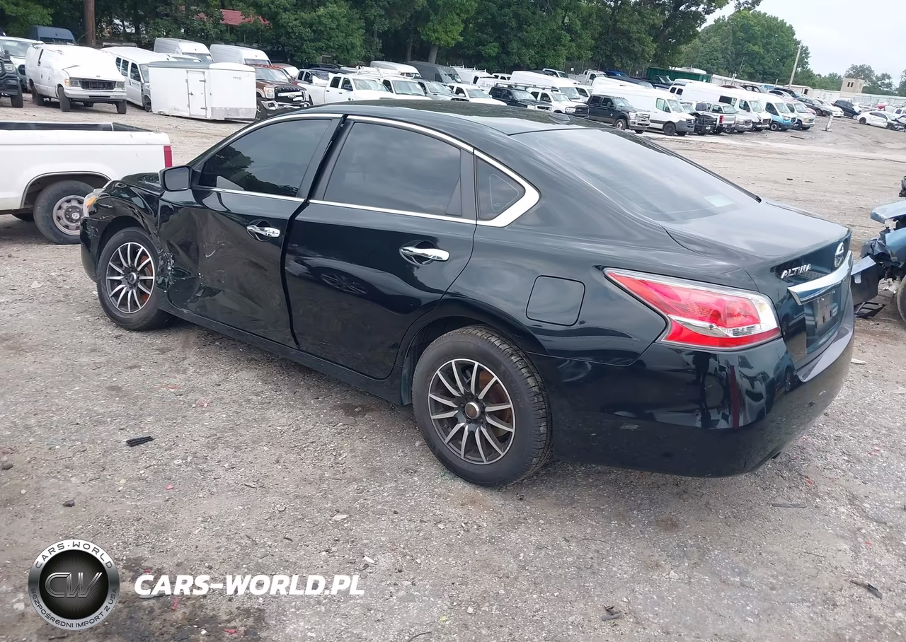 2015 Nissan Altima 2.5 S VIN:1N4AL3AP8FN333637 - 3