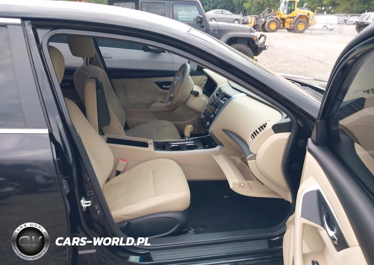 2015 Nissan Altima 2.5 S VIN:1N4AL3AP8FN333637 - 5