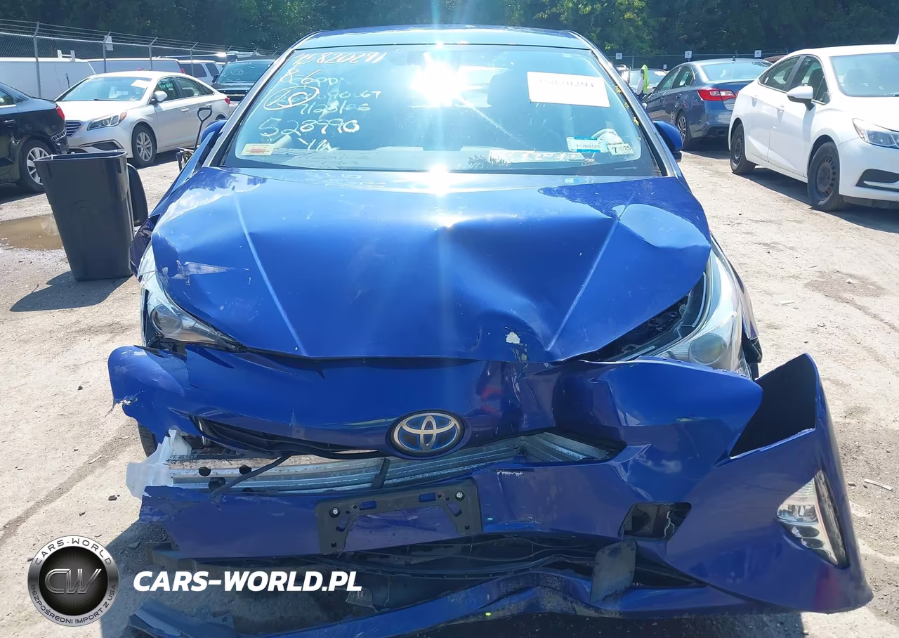2017 Toyota Prius Three Touring VIN:JTDKARFU7H3528990 - 12