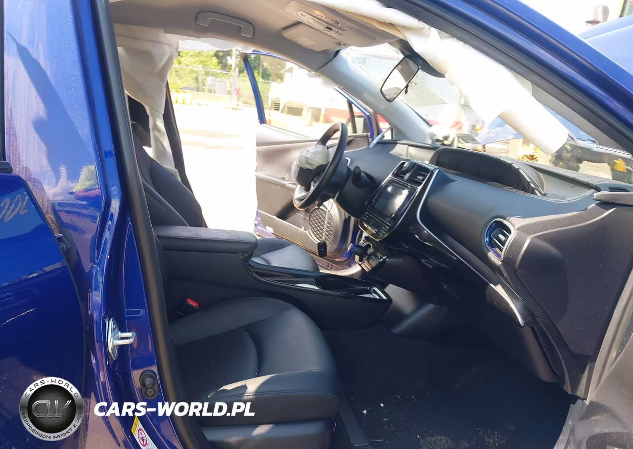 2017 Toyota Prius Three Touring VIN:JTDKARFU7H3528990 - 5
