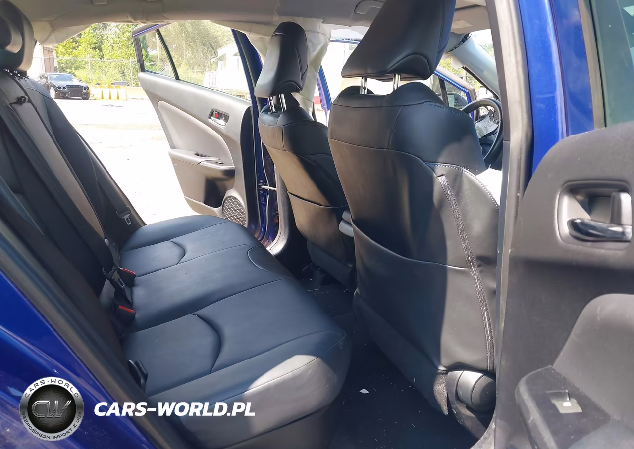 2017 Toyota Prius Three Touring VIN:JTDKARFU7H3528990 - 8