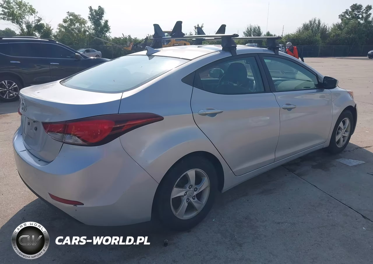 2015 Hyundai Elantra Se VIN:KMHDH4AE0FU323103 - 4