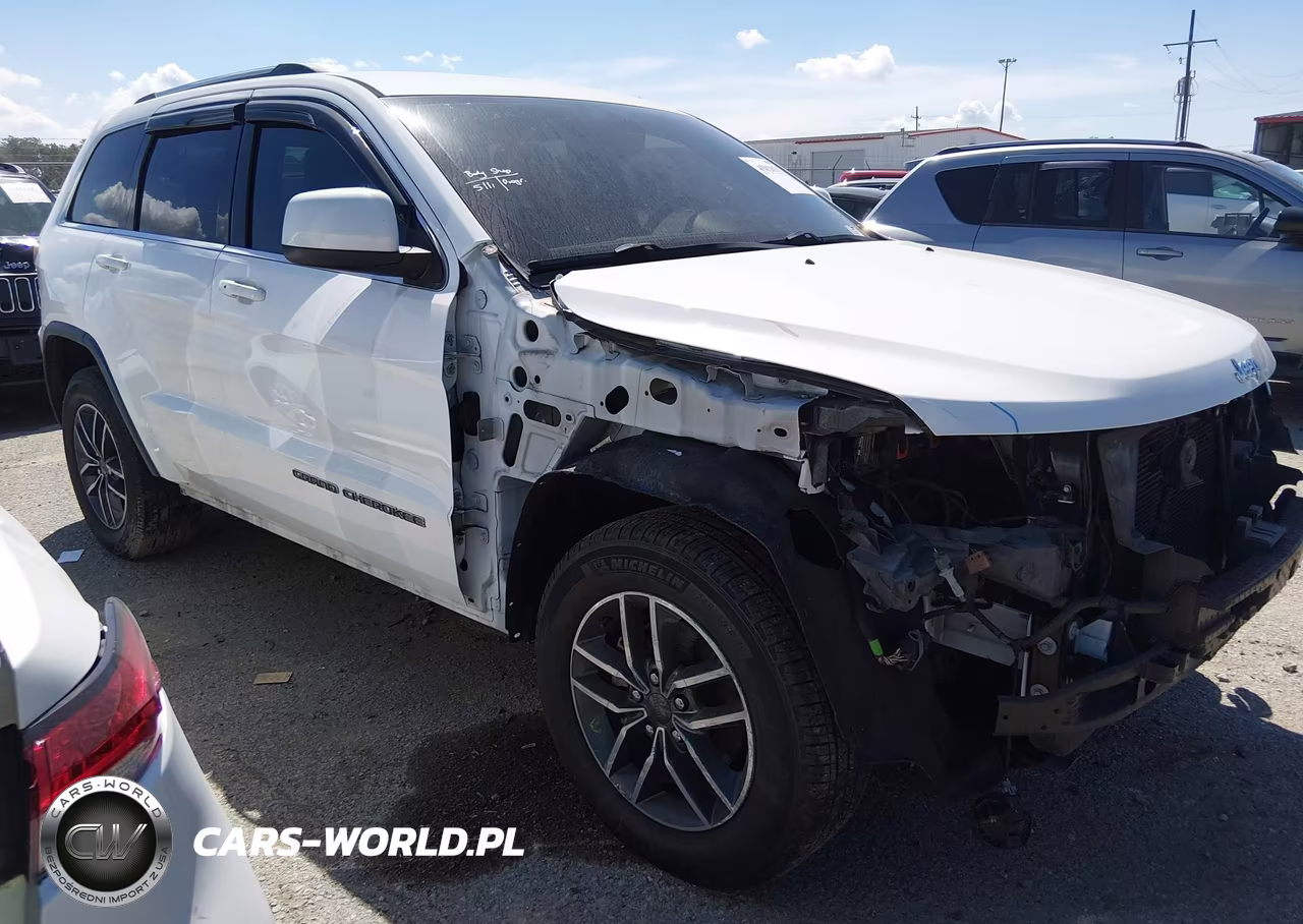 2019 Jeep Grand Cherokee Laredo E 4X2