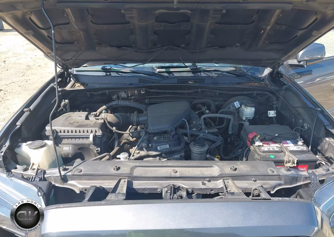 2019 Toyota Tacoma Sr5 VIN:5TFAX5GN2KX140043 - 10