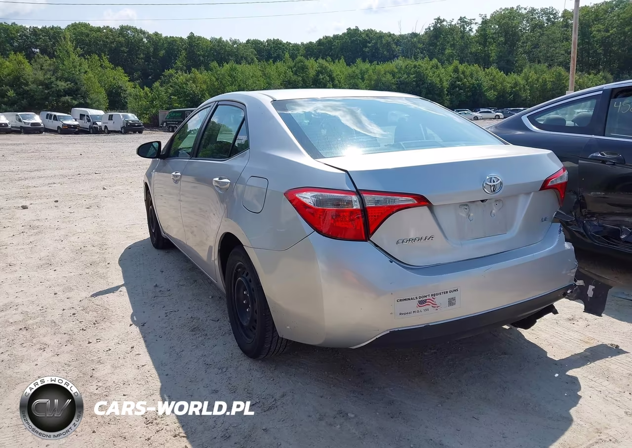 2014 Toyota Corolla Le VIN:5YFBURHE0EP062805 - 3