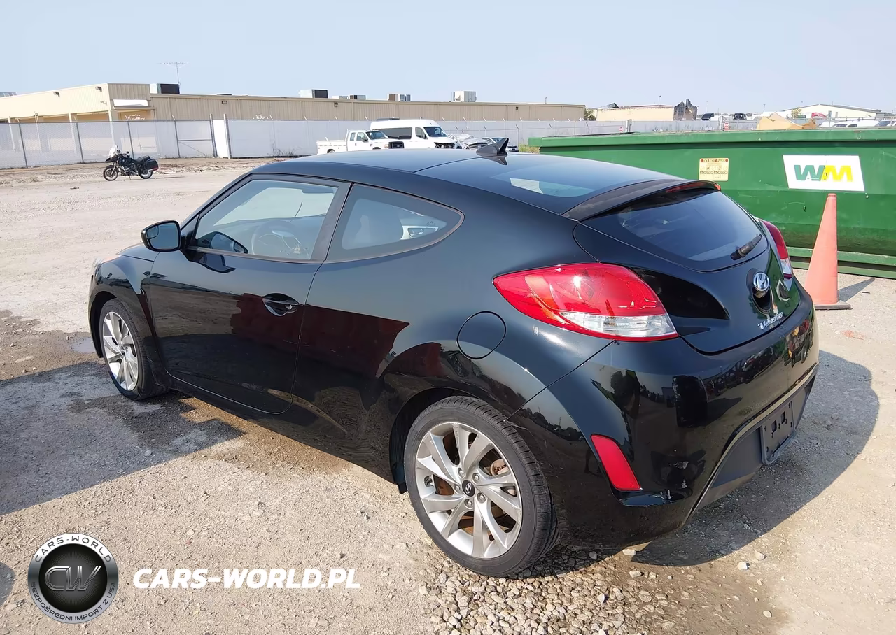 2016 Hyundai Veloster VIN:KMHTC6AD5GU277542 - 3