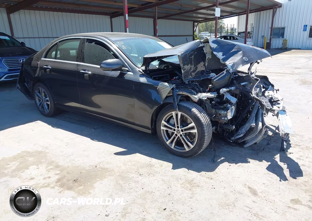 2021 Mercedes-Benz E 350 – zdjęcie 1 z 16