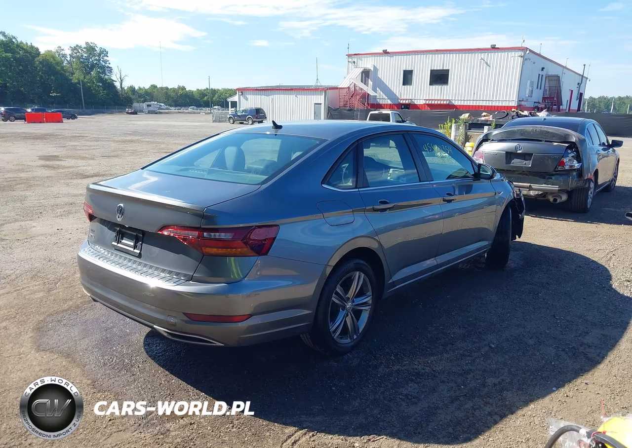 2019 Volkswagen Jetta VIN:3VWC57BU5KM222683 - 4
