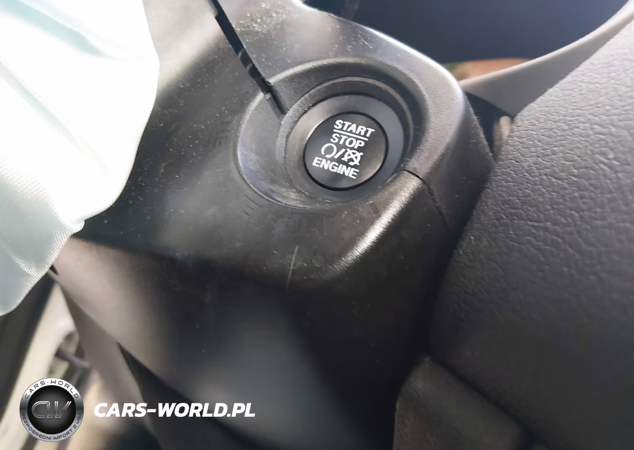 2022 Jeep Renegade Latitude 4X4 VIN:ZACNJDB11NPN49334 - 18