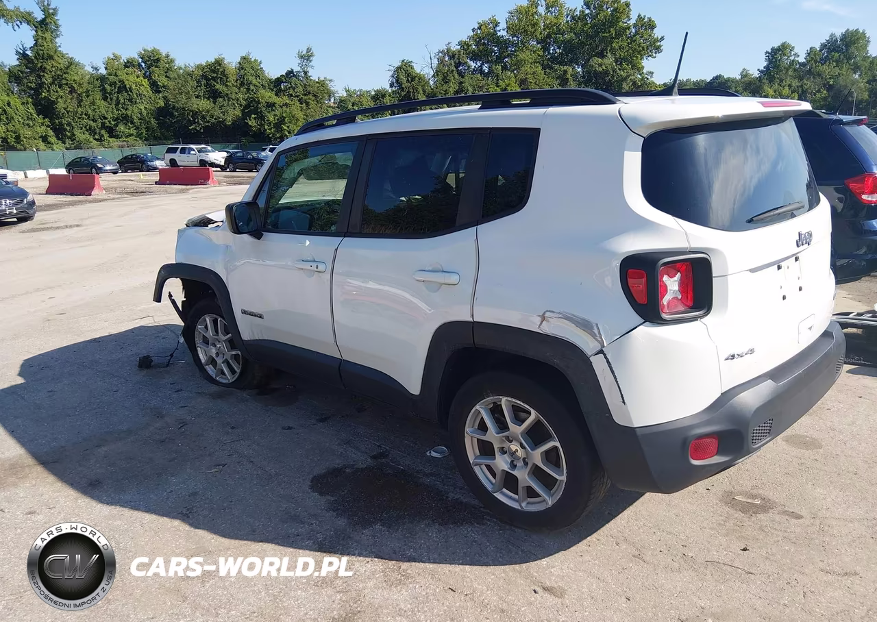 2022 Jeep Renegade Latitude 4X4 VIN:ZACNJDB11NPN49334 - 3