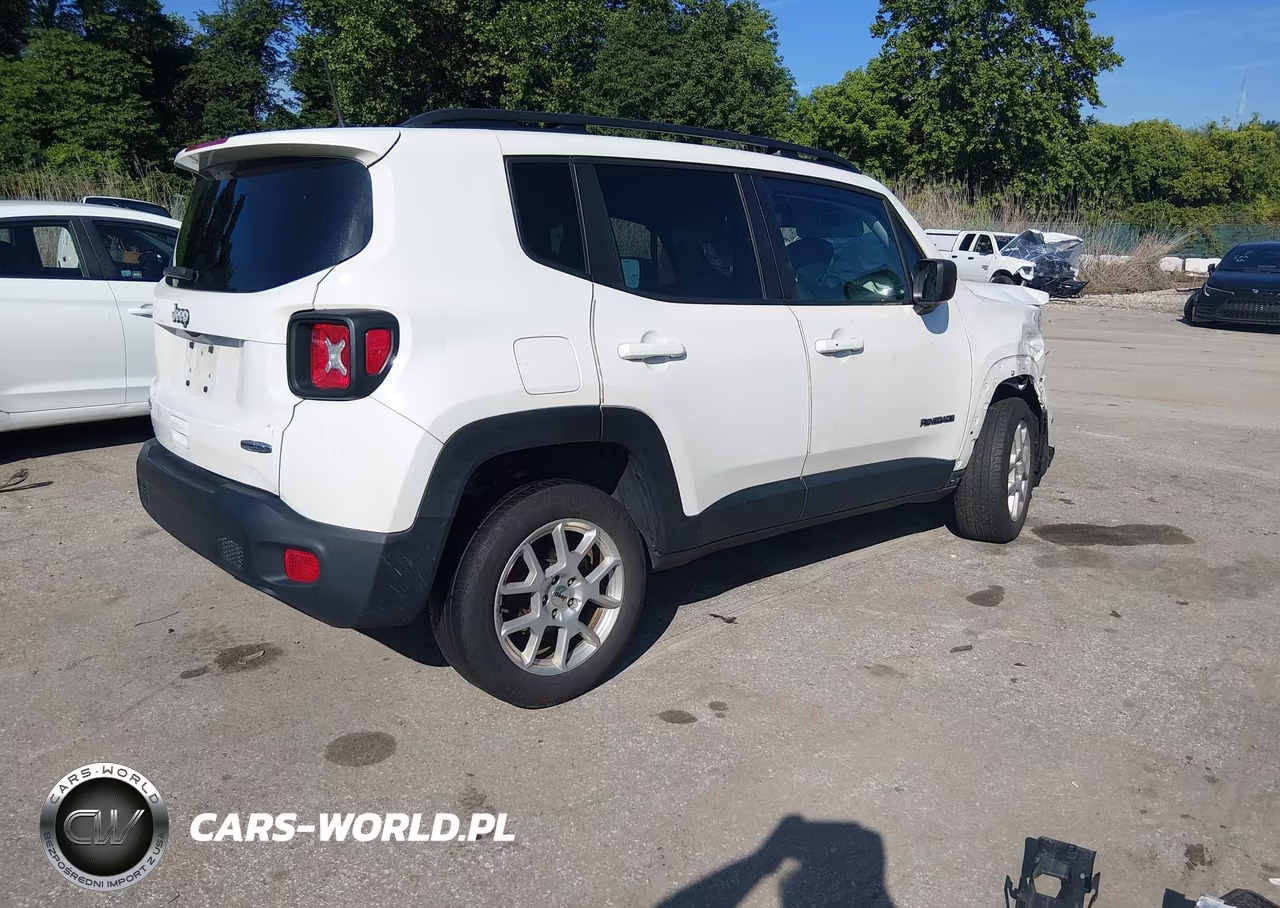 2022 Jeep Renegade Latitude 4X4 VIN:ZACNJDB11NPN49334 - 4