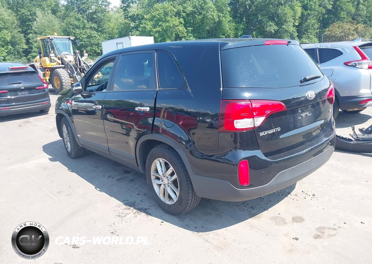 2015 Kia Sorento Lx VIN:5XYKTCA69FG607215 - 3