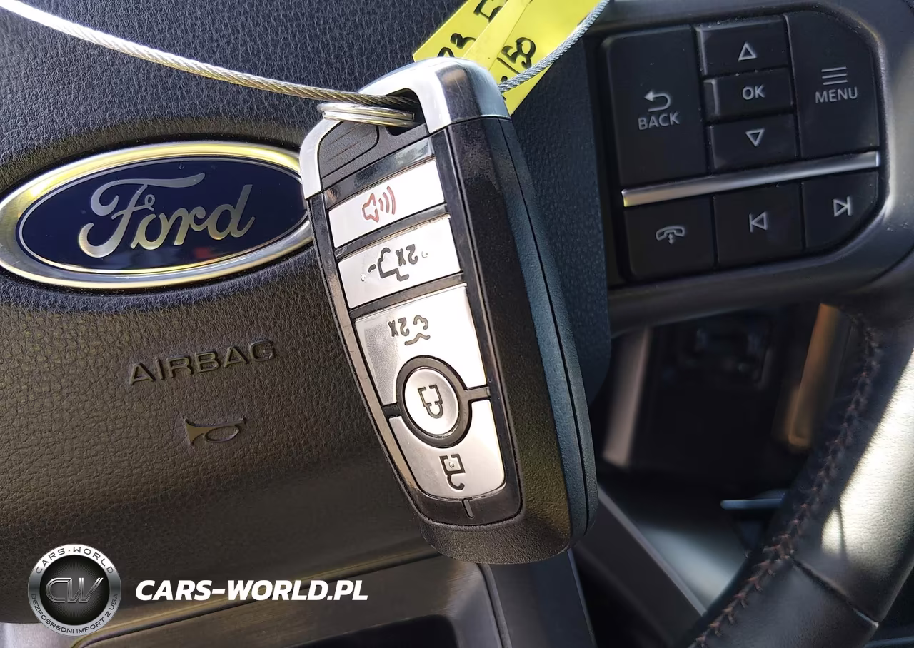 2023 Ford F-150 Lightning Lariat VIN:1FT6W1EV7PWG41608 - 11