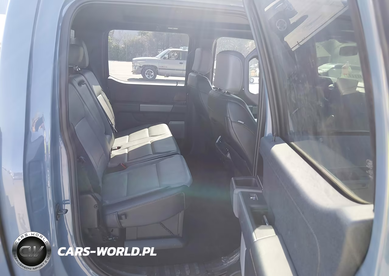 2023 Ford F-150 Lightning Lariat VIN:1FT6W1EV7PWG41608 - 8