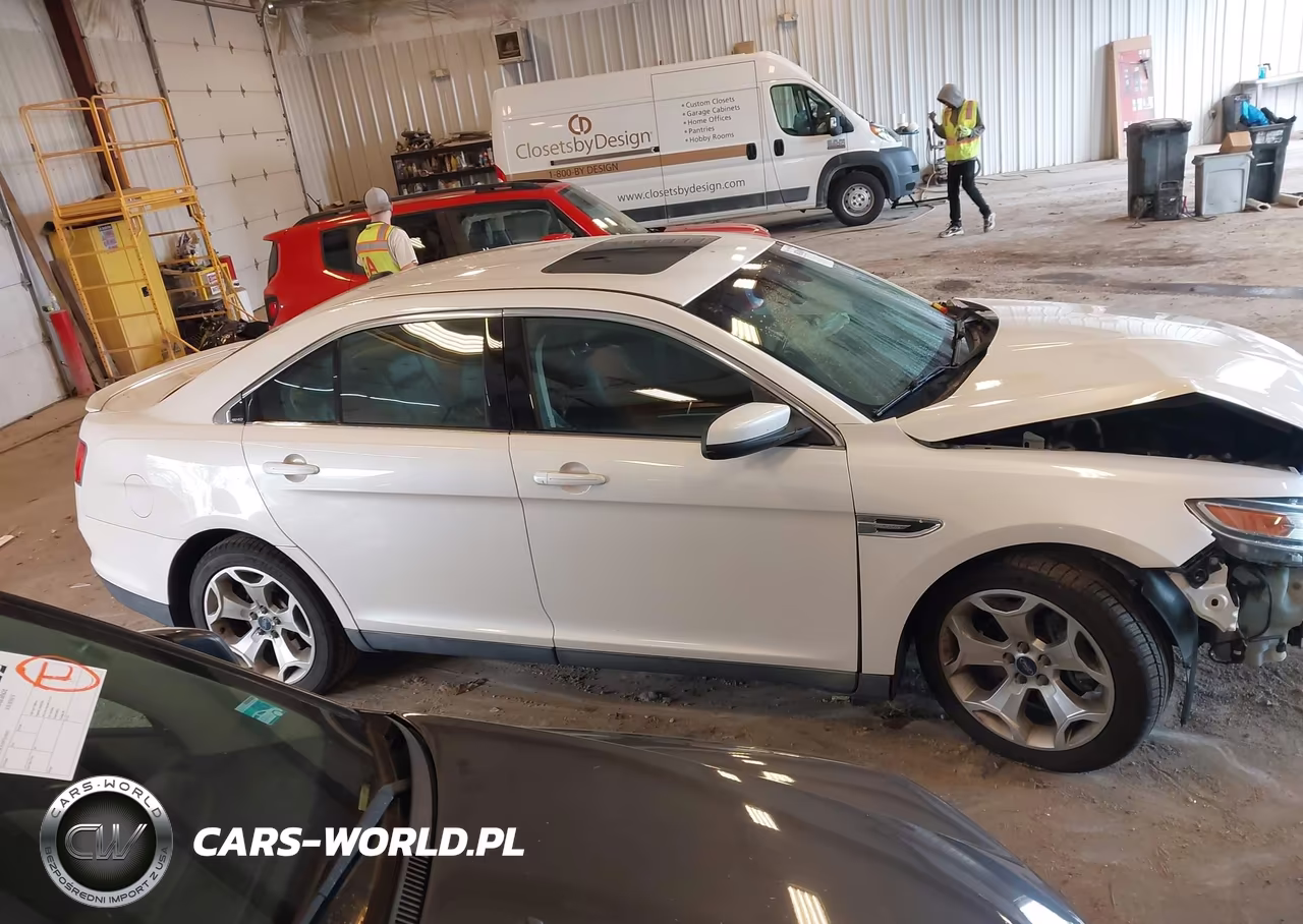 2011 Ford Taurus Sho VIN:1FAHP2KT5BG182957 - 13