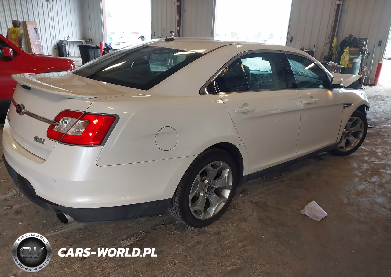 2011 Ford Taurus Sho VIN:1FAHP2KT5BG182957 - 4