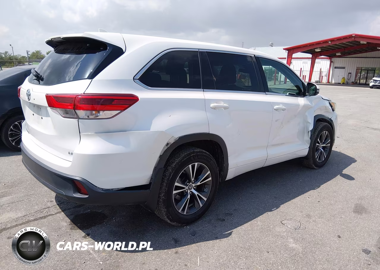 2017 Toyota Highlander Le Plus VIN:5TDZZRFH5HS199022 - 4