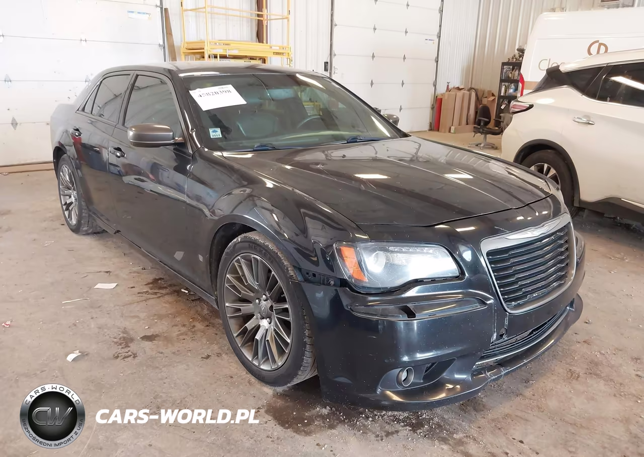 2013 Chrysler 300C John Varvatos Limited Edition