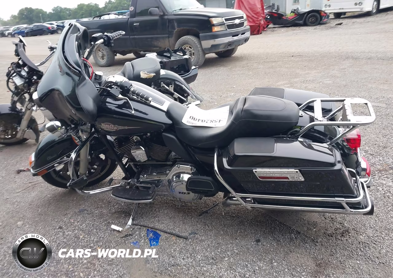 2013 Harley-Davidson Flhtc Electra Glide Classic VIN:1HD1FFM15DB691575 - 13